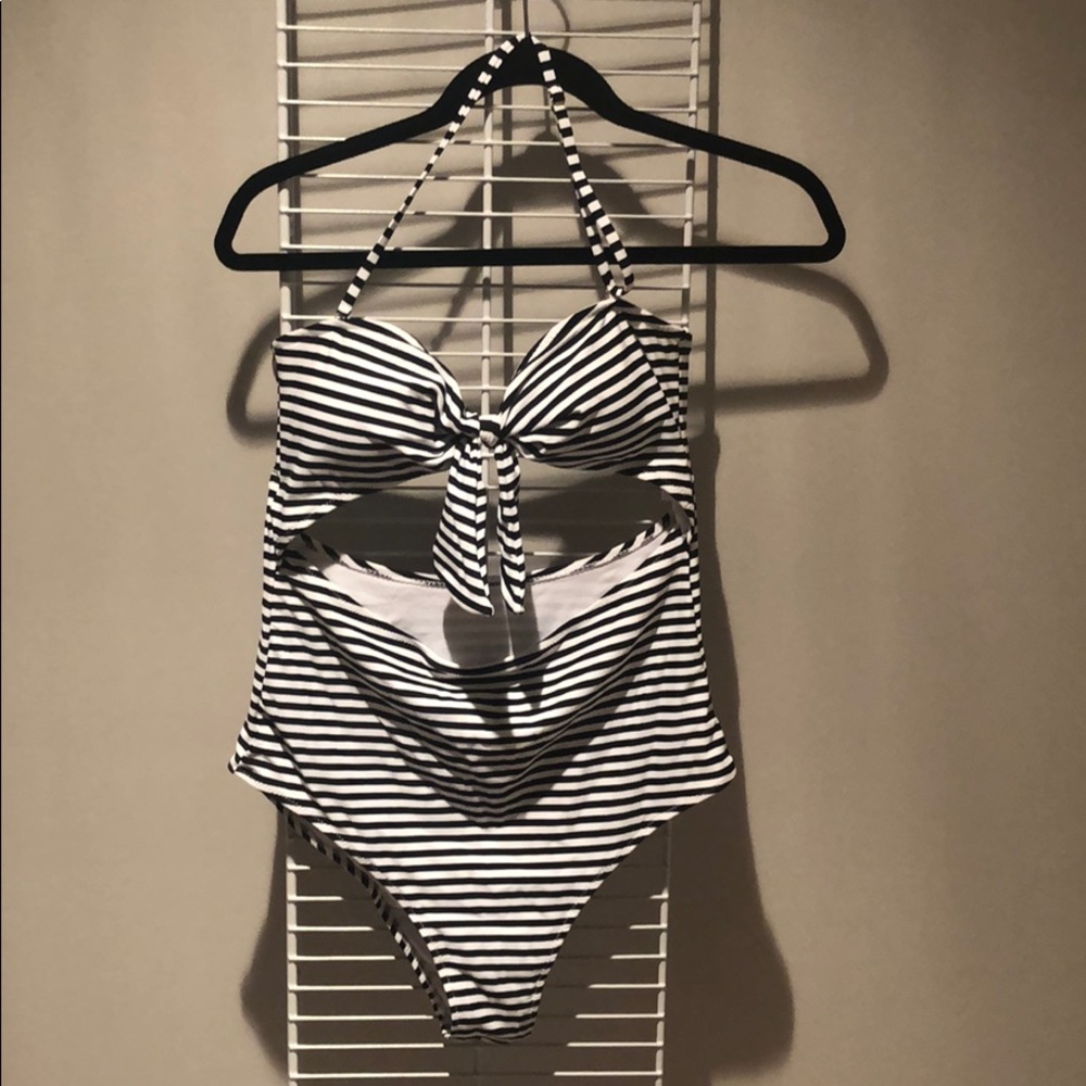 Cupshe One Piece Bathing Suit